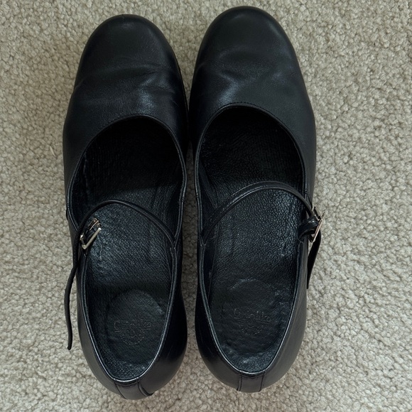 Grishko Women's Black Leather Mary Jane - Picture 2 of 14